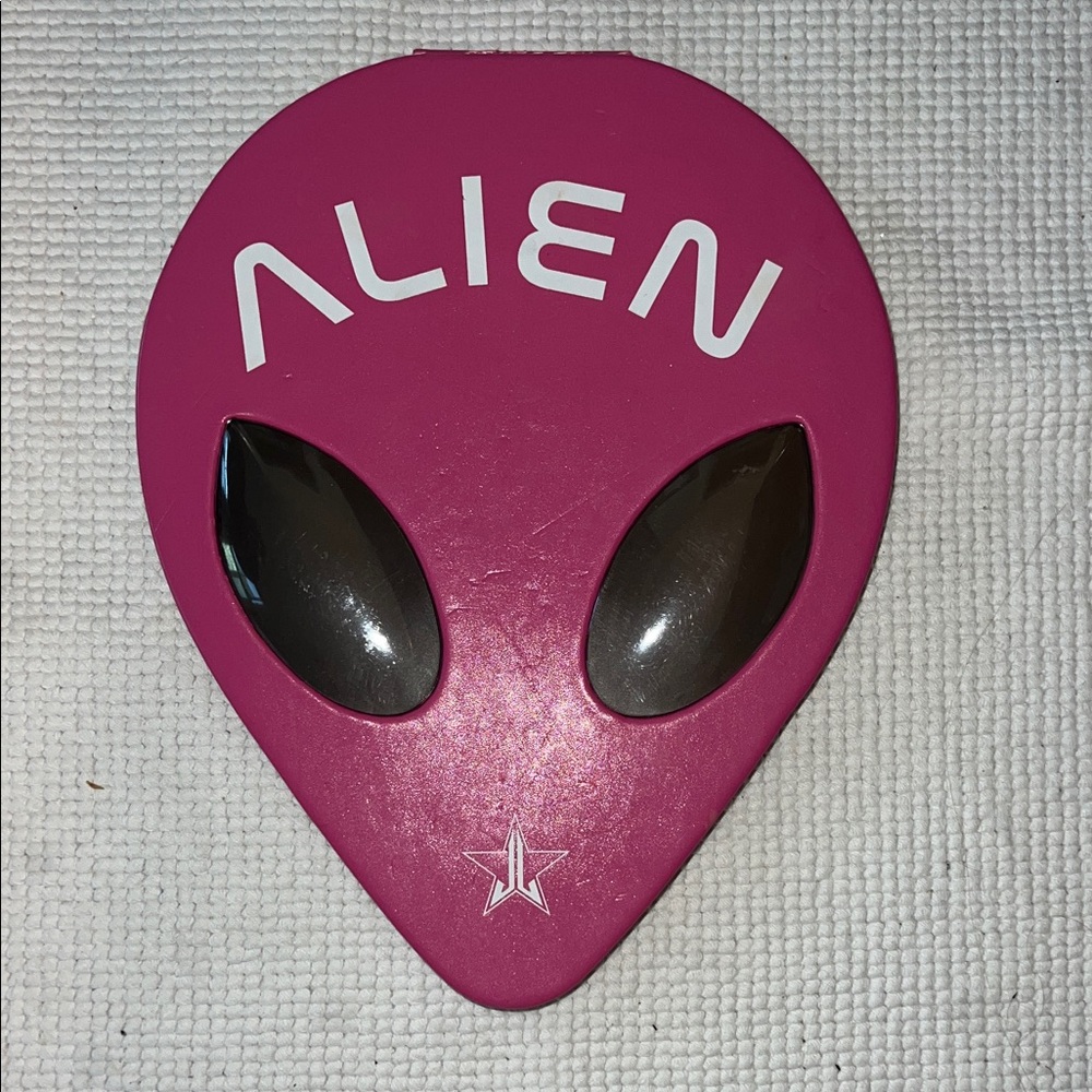 Alien Eye Shadow Palette Jeffree Star